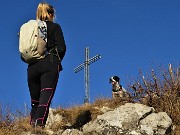 04 La nostra prima volta alla croce di vetta del Monte Gioco (1366 m)